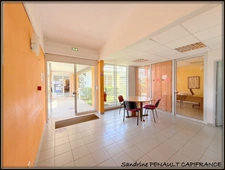 A VENDRE A KOUROU (GUYANE FRANCAISE) 3 magnifiques bâtiments indépendants de 456 m² - SUPERFICIE DU TERRAIN 1150 m² AU PRIX DE 730 000 €.