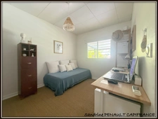 A VENDRE A KOUROU (GUYANE FRANCAISE) UNE SPLENDIDE MAISON T4 JUMELEE de 90 m² - TERRAIN DE 297 m² - AU PRIX DE 379 000 €.