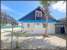 A VENDRE A KOUROU (GUYANE FRANCAISE) UNE MAISON INDIVIDUELLE T4 DE 68 m² - SUPERFICIE DU TERRAIN 292 m² - AU PRIX DE 225 000 €.