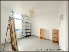 A VENDRE A KOUROU (97310) UN MAGNIFIQUE APPARTEMENT T4 DE 77 m² - AU PRIX DE 182000 €.