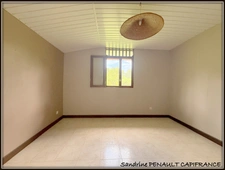 A VENDRE A SINNAMARY UNE MAGNIFIQUE MAISON T6 DE 122 m² SUPERFICIE TERRAIN 3,5 HECTARES - AU PRIX DE 249 000 €.