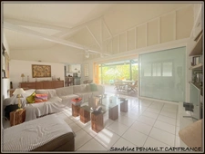 A VENDRE A KOUROU (97310) UNE MAGNIFIQUE VILLA D'ARCHITECTE T5 DE 135 m² - TERRAIN DE 876 m² - AU PRIX DE 486000€.