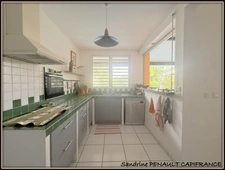 A VENDRE A KOUROU (97310) UNE MAGNIFIQUE VILLA D'ARCHITECTE T5 DE 135 m² - TERRAIN DE 876 m² - AU PRIX DE 486000€.