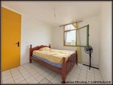 A VENDRE A KOUROU (GUYANE FRANCAISE) UN BEL APPARTEMENT T4 de 77 m² EN RESIDENCE - AU PRIX DE 170 000 €.