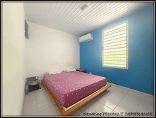 A VENDRE A KOUROU (GUYANE FRANCAISE) UNE CHARMANTE MAISON INDIVIDUELLE T4 de 90 m² - TERRAIN DE 367 m² - AU PRIX DE 263 000 €.