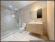 A VENDRE A KOUROU (97310) UNE CHARMANTE MAISON T5 DE 106 m² - TERRAIN DE 440 m² - AU PRIX DE 318 000 €.