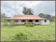 A VENDRE A SINNAMARY UNE MAGNIFIQUE MAISON T6 DE 122 m² SUPERFICIE TERRAIN 3,5 HECTARES - AU PRIX DE 249 000 €.