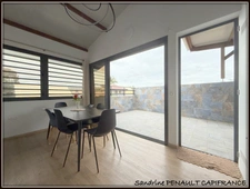 FOR SALE IN KOUROU (97310) A MAGNIFICENT 7-ROOM VILLA OF 246 m² - WITH 2 2-ROOM APARTMENTS - LAND OF 345 m² - AT THE PRICE OF €599,000.