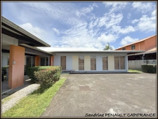 A VENDRE A KOUROU (GUYANE FRANCAISE) 3 magnifiques bâtiments indépendants de 456 m² - SUPERFICIE DU TERRAIN 1150 m² AU PRIX DE 730 000 €.