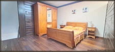 A VENDRE A KOUROU UN MAGNIFIQUE COMPLEXE IMMOBILIER DE 8 APPARTEMENTS (R+1) DE 960 m² - UNE VILLA T5 (R+1) DE 310 m² - TERRAIN 1870 m² - AU PRIX DE 1 755 000 €.
