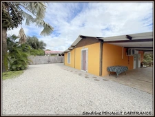 A VENDRE A KOUROU (GUYANE FRANCAISE) UNE CHARMANTE MAISON INDIVIDUELLE T4 de 90 m² - TERRAIN DE 367 m² - AU PRIX DE 263 000 €.