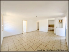 A VENDRE A KOUROU (GUYANE FRANCAISE) UNE MAISON INDIVIDUELLE T4 DE 67 m² - SUPERFICIE DU TERRAIN 410 m² - AU PRIX DE 212 000 €.