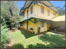 A VENDRE A KOUROU (GUYANE FRANCAISE) UNE JOLIE MAISON JUMELEE T5 (R+1) de 103 m² - SUPERFICIE DU TERRAIN 299 m² AU PRIX DE 185 000 €.