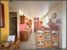 A VENDRE A KOUROU (GUYANE FRANCAISE) UNE MAGNIFIQUE MAISON INDIVIDUELLE T5 de 91 m² - TERRAIN DE 425 m² - AU PRIX DE 307 000 €.