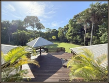 A VENDRE A MONTSINERY TONNEGRANDE (CARAPA) UNE MAGNIFIQUE PROPRIETE T6 DE 268 m² - TERRAIN 1 HECTARE - AU PRIX DE 392 000 €.