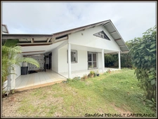 A VENDRE A KOUROU (97310) UNE CHARMANTE MAISON T5 DE 106 m² - TERRAIN DE 440 m² - AU PRIX DE 318 000 €.