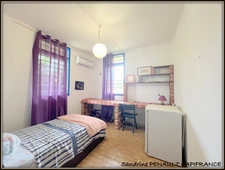 A VENDRE A KOUROU (GUYANE FRANCAISE) UNE JOLIE MAISON JUMELEE T5 (R+1) de 103 m² - SUPERFICIE DU TERRAIN 299 m² AU PRIX DE 185 000 €.
