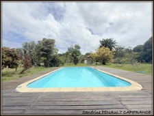 A VENDRE A SINNAMARY UNE MAGNIFIQUE MAISON T6 DE 122 m² SUPERFICIE TERRAIN 3,5 HECTARES - AU PRIX DE 249 000 €.