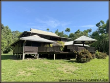 A VENDRE A MONTSINERY TONNEGRANDE (CARAPA) UNE MAGNIFIQUE PROPRIETE T6 DE 268 m² - TERRAIN 1 HECTARE - AU PRIX DE 392 000 €.