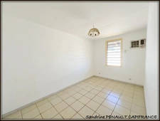 A VENDRE A KOUROU (GUYANE FRANCAISE) UNE MAISON INDIVIDUELLE T4 DE 67 m² - SUPERFICIE DU TERRAIN 410 m² - AU PRIX DE 212 000 €.