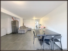 FOR SALE IN KOUROU (97310) A MAGNIFICENT 7-ROOM VILLA OF 246 m² - WITH 2 2-ROOM APARTMENTS - LAND OF 345 m² - AT THE PRICE OF €599,000.