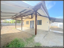 A VENDRE A KOUROU (GUYANE FRANCAISE) UNE MAISON INDIVIDUELLE T4 DE 67 m² - SUPERFICIE DU TERRAIN 410 m² - AU PRIX DE 212 000 €.