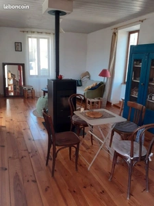 Savanac (Vallée du Lot) – Charmante maison de village rénovée, 2 à 3 chambres, cour & caves – Idéal investissement ou pied-à-terre