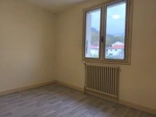 Maison de ville T4 92 m² avec jardin – Un potentiel à révéler au cœur de Cahors