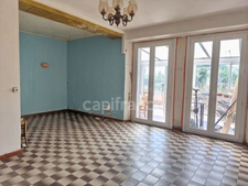 Ensemble immobilier VILLERS AUX BOIS (51130)