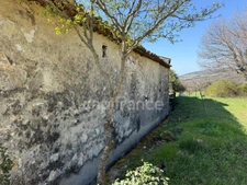 A vendre, Maison de caractère à rénover 10 pièces REAUVILLE (26)