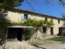 A vendre, Maison de caractère à rénover 10 pièces REAUVILLE (26)