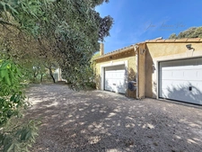 Bouchet – Maison de plain-pied avec piscine chauffée, spa et 2 garages
