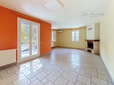 Bouchet – Maison de plain-pied avec piscine chauffée, spa et 2 garages