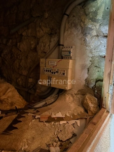 A vendre, Maison de caractère à rénover 10 pièces REAUVILLE (26)
