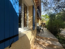 DROME PROVENCALE- MAISON AVEC PISCINE CHAUFFEE, JACUZZI et JARDIN ARBORE - BOUCHET