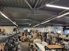 Murs professionnels avec logement - 696 m² - Sud Montélimar