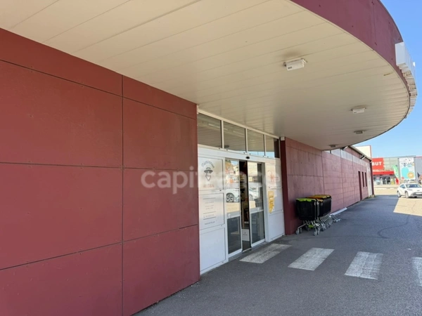 A vendre Immobilier commercial : rendement + sécurité locative MONTELIMAR (26)