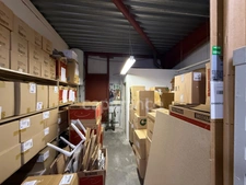 Murs professionnels avec logement - 696 m² - Sud Montélimar