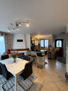 Maison à vendre 7 pièces CRANVES SALES (74)