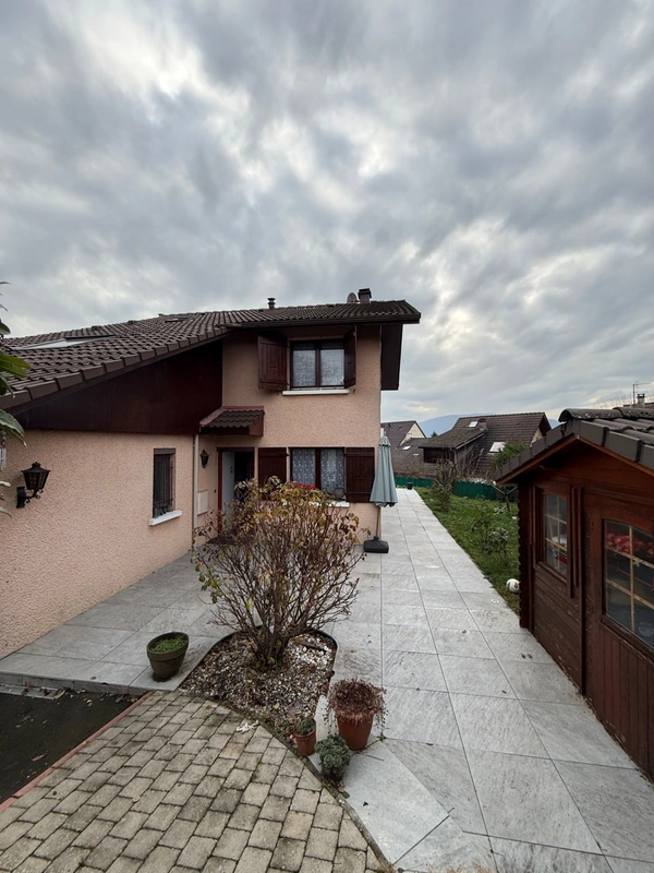Maison à vendre 7 pièces CRANVES SALES (74)