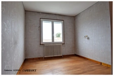 Maison à vendre  pièces  (17)PUIBOREAU, MAISON A ETAGE AVEC REZ DE CHAUSSEE AMENAGE EN APPARTEMENT, 5 CHAMBRES, GARAGE, VERANDA,TERRAIN CLOS.