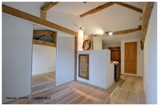 Maison à vendre 6 pièces TRIZAY (17) MAISON EN PIERRE ENTIEREMENT RENOVEE, BEAUX VOLUMES, 3 CHAMBRES, GARAGE, APPENTIS, ABRIS DE JARDIN.
