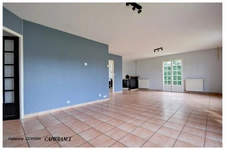 Maison à vendre 5 pièces SAINT SULPICE D'ARNOULT (17) PLAIN PIED, TROIS CHAMBRES, GARAGE, GRAND TERRAIN CLOS.
