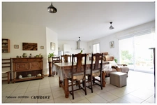 Maison à vendre 5 pièces TONNAY CHARENTE (17)MAISON PLAIN PIED PMR, 3 CHAMBRES, GARAGE, TARRAIN CLOS