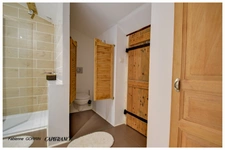 Maison à vendre 6 pièces TRIZAY (17) MAISON EN PIERRE ENTIEREMENT RENOVEE, BEAUX VOLUMES, 3 CHAMBRES, GARAGE, APPENTIS, ABRIS DE JARDIN.