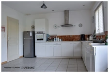 Maison à vendre 5 pièces TONNAY CHARENTE (17)MAISON PLAIN PIED PMR, 3 CHAMBRES, GARAGE, TARRAIN CLOS