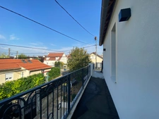 Maison familiale moderne avec terrasse et garage, à 6 min du centre-ville à Fosses (95)