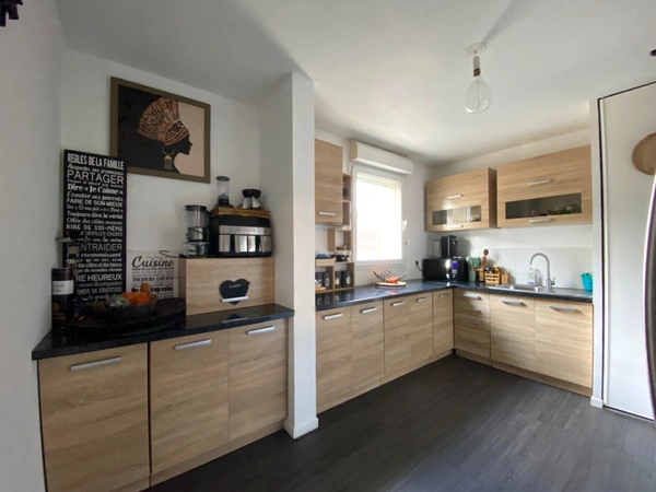 CREIL (Bords de l'Oise) – Appartement T2 de 51m² avec Grand Balcon et Box 