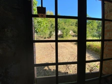 Grange en pierre à fort potentiel, cadre verdoyant et calme à Saint-Maximin (60)