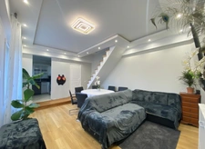 Maison familiale moderne avec terrasse et garage, à 6 min du centre-ville à Fosses (95)